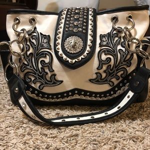 Montana west hide and carry